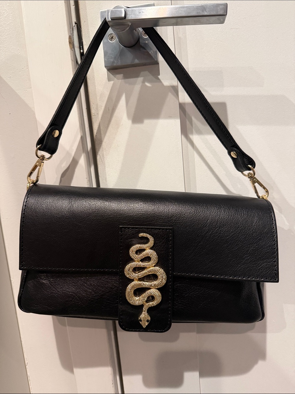 House of Harlow - 100% Leather clutch shoulder bag.